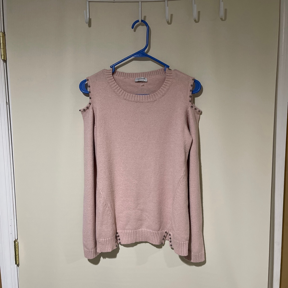NWOT FEMME FATALE Pink Cold Shoulder Studded Sweater Women’s Size Medium